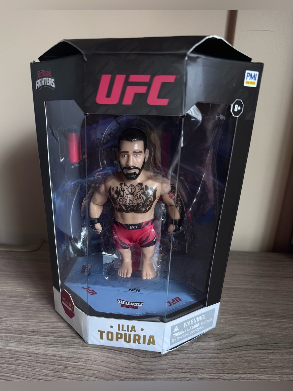 UFC Illia Topuria 4.5 Inch Action Figure with Accessories...